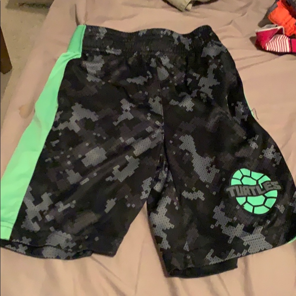 Boys TMNT basketball shorts